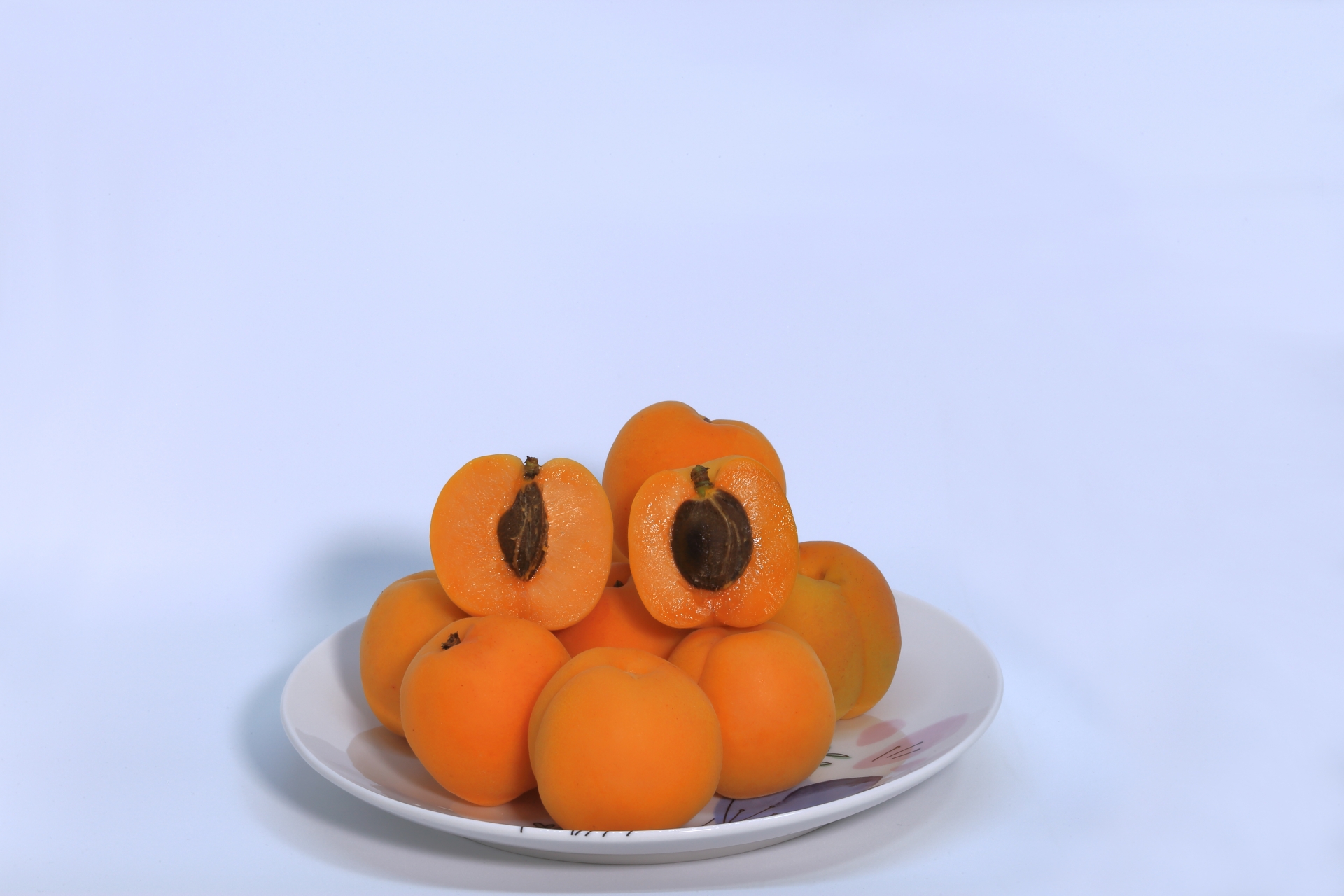 あんず(杏/ apricot)の歴史と魅力|甘酸っぱい果実が紡ぐ文化と世界への広がり - パワーフルーツ